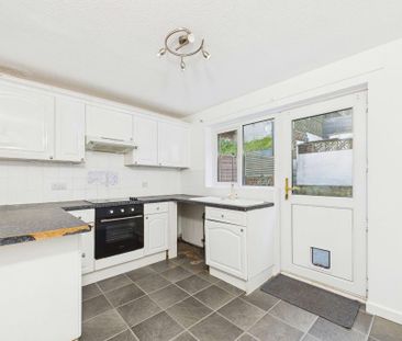 2 bedroom terraced house to rent - Photo 3