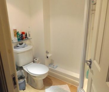 Langton Court, Fairfield Road - Photo 3