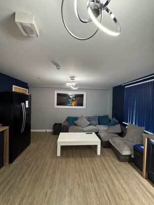 Room in a Shared House, St. Margaret Road, CV1 - Photo 1