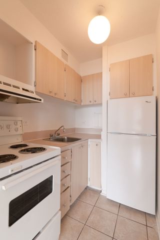 1975 Maisonneuve Blvd West - Photo 4