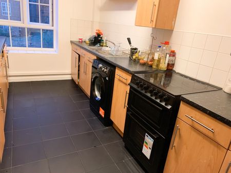 1 Bed Flat, Ledbury House, SE22 - Photo 2