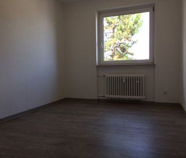 Wer will mich!? Interessante unrenovierte 4,5-Zimmer-Wohnung - Photo 1