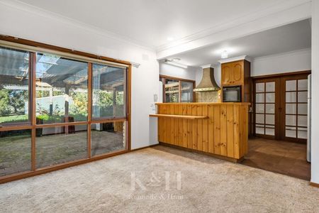 35 Cherry Lane, Gisborne - Photo 3