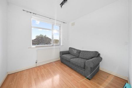 2 bedroom maisonette to rent - Photo 3