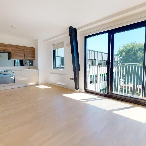 1 bedroom flat to rent - Photo 1