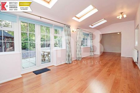 5 bedroom detached house to rent - Photo 4