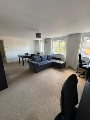 2 Bed Flat, Century House, SE8 - Photo 1