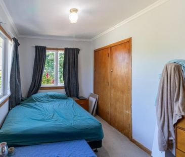 Discover comfortable family living - Photo 2