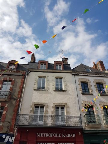 Pour visiter, appeler le 02.23.55.91.17 VITRE - Centre ville - Rue Poterie. Appartement T1 bi... - Photo 2