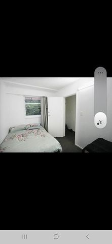 Charming 2BR Townhouse in Karori! - Photo 2