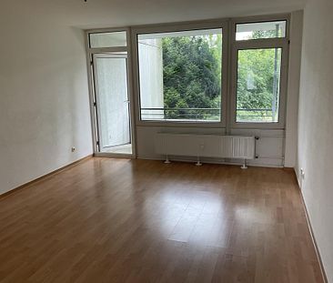 Demnächst frei! 2-Zimmer-Wohnung in Düsseldorf Garath mit Balkon - Photo 4