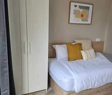 Avinguda Diagonal, Barcelona, Catalonia 08021 - Photo 5