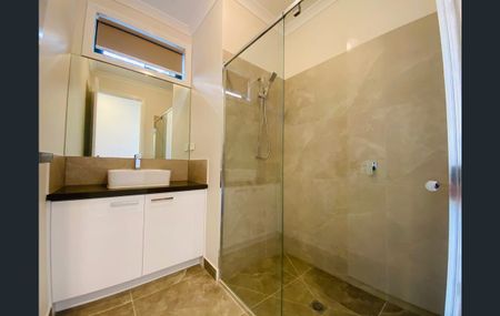 3 Bedroom Home in Near New Condition - Photo 2