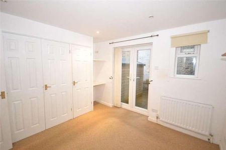 Abbey House, Queen Street, Seaton, EX12 - Photo 3