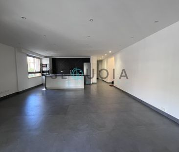 Location Appartement 4 pièces 92m² ANTIBES 06600 - Photo 3