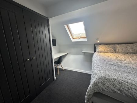 2 bedroom terraced house to rent - Photo 3