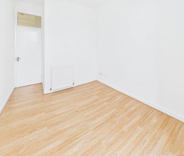 Price £995 pcm - Available Now - Unfurnished - Photo 6