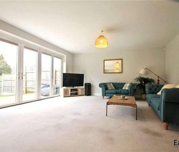 Chapel Way, Epsom, Surrey, KT18 - Photo 2