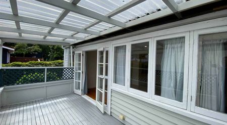 Character 2 Bedroom Cottage - Photo 5