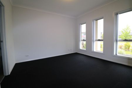 54 The Straight, 2570, Oran Park Nsw - Photo 4