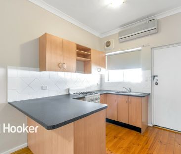 Perfect unit in a prime location! - Photo 4