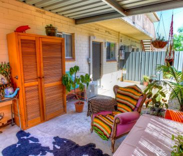 Cozy 2 bedroom unit near the city and sea - Photo 6