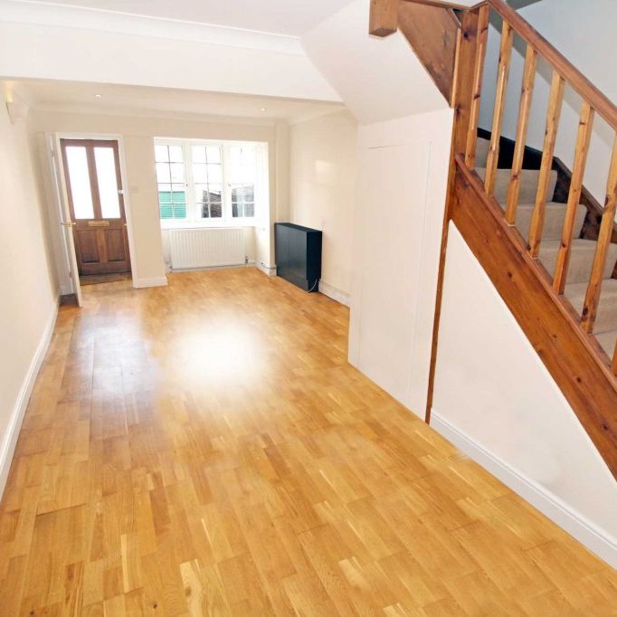 2 bed Terraced for rent - Photo 1