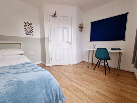 5 Bed End Terrace, Liberty Street, L15 - Photo 5