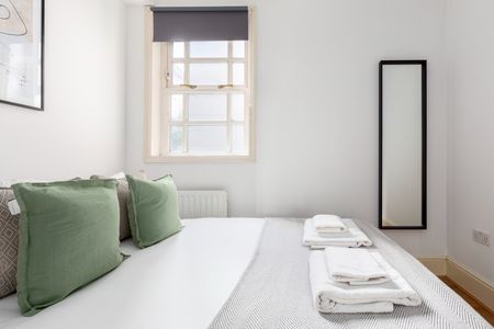 2 Bed Flat, Astoria Court, E8 - Photo 4