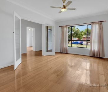 31 Myrtle Grove, Altona - Photo 5