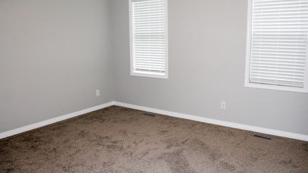 3 Br House For Rent In Airdrie W/ Attached Garage - Photo 3