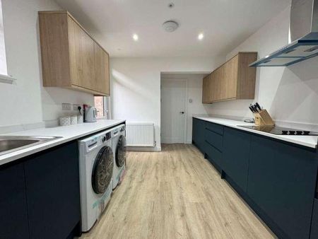 Newly Refurbished Ensuite Room With Kitchenette, PE1 - Photo 5