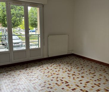 Appartement à ARGENTAN 64.00 m² - Photo 3