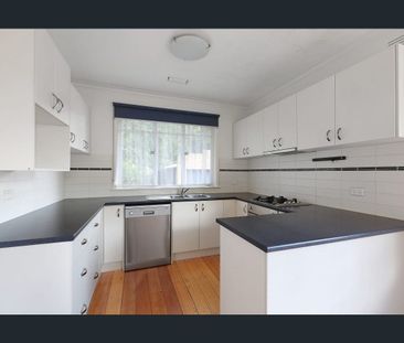 13 Magnolia Ave, Bentleigh East, Vic 3165 - Photo 1