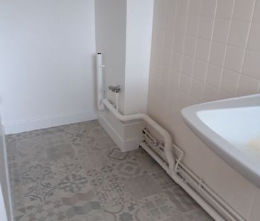 Location Appartement 2 pièces 49m² BOIS GUILLAUME 76230 - Photo 5