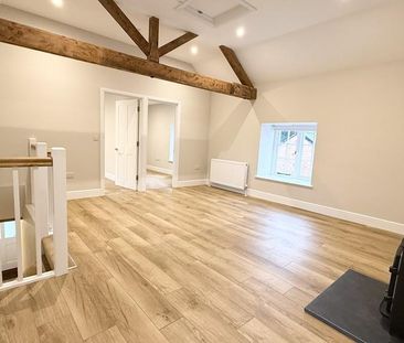 3 bedroom maisonette to rent - Photo 1