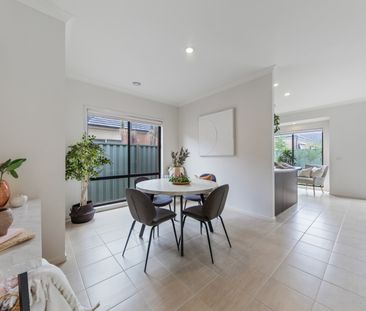 63 Park Orchard Drive, Pakenham VIC 3810 - House For Rent | Domain - Photo 6