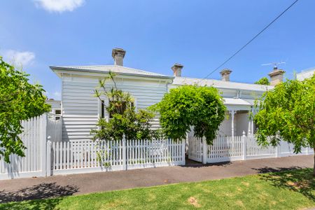 17 Withers Street, Albert Park. - Photo 2