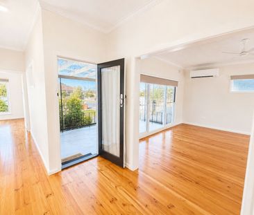 3 BEDROOM HOME IN PRIME LOCATON - Photo 2