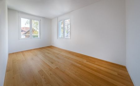 GrOSSE (144 m2), MODERNE 4.5-ZIMMERWOHNUNG MIT MINERGIE-STANDART - Photo 3