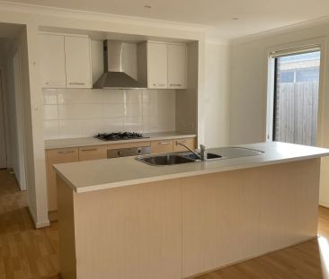 Convenient and Comfortable Living - Photo 5