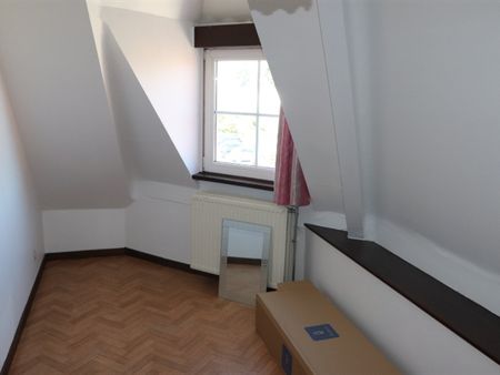 Centraal gelegen duplexappartement op 1e en 2eV met 3 SLK, dakterras & mogelijk garage - Photo 4