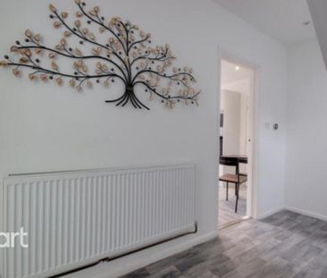 4 bedroom detached house to rent - Photo 4