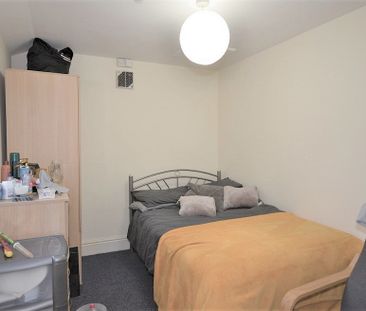 12, Thompson Road, Ecclesall, Sheffield S11 8RB - Photo 2