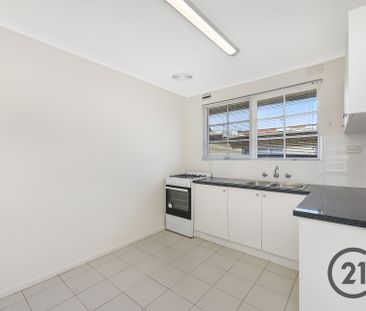 Renovated One Bedroom in Noble Park&excl; - Photo 6