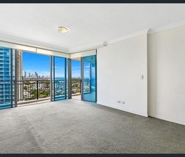 MANTRA RESIDENCES @ SOUTHPORT CENTRAL - South East views over Surfe... - Photo 2