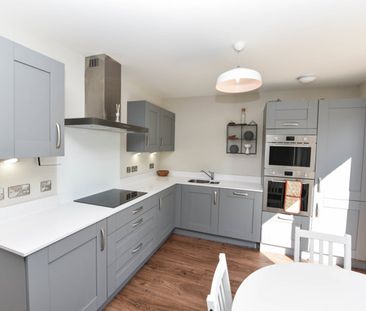 53 Chapelpark Road, AB51 0RL, Inverurie - Photo 1
