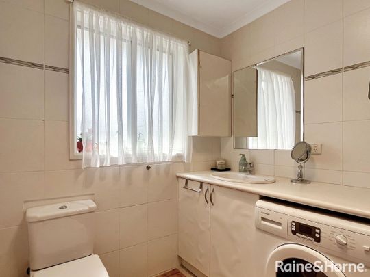 Cosy 2 Bedroom Villa In Karabar - Photo 1