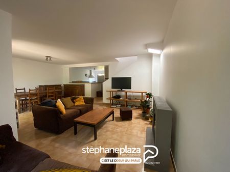 maison 5 pièces 120m2 MARSEILLE 9EME 2 690 euros - Photo 3