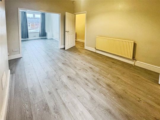 3 bedroom terraced house to rent - Photo 1